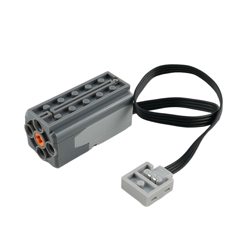 8883 Nieuwe Verbeterde M Motor - Lego Set Technic recensie en prijs